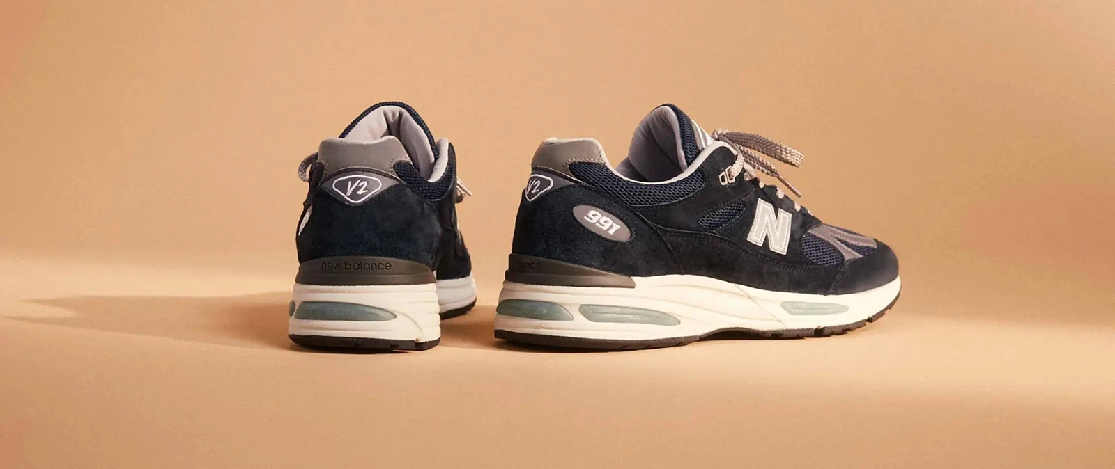 MIUK991v2_Navy_1